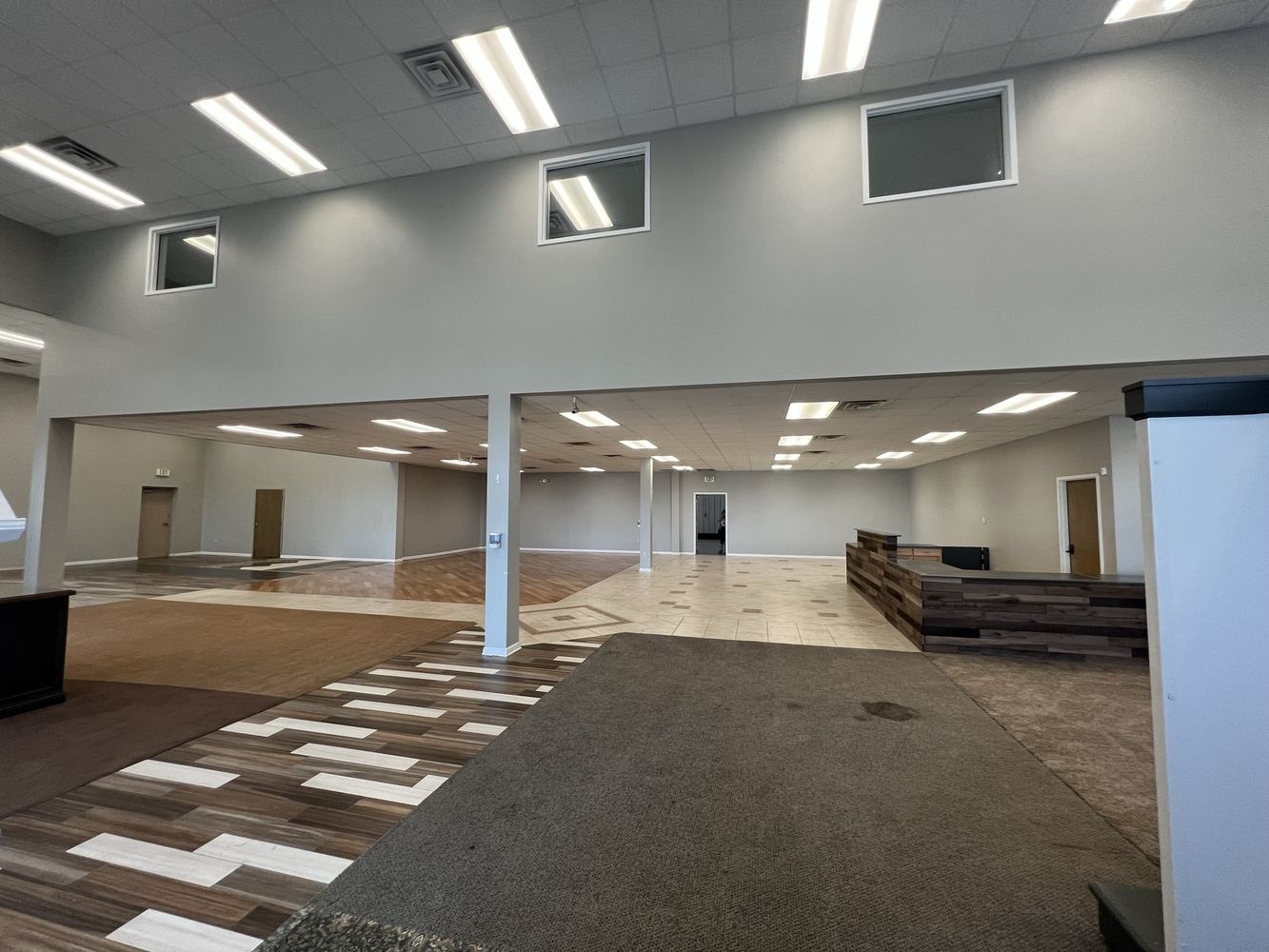 Lima/Orlando Commercial Center: 6210-6230 Lima Road, Fort Wayne, IN 416818